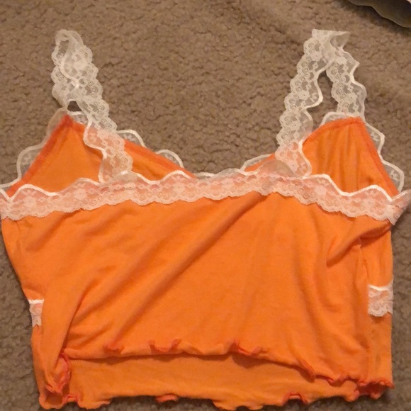 Selling cropped lace orange top - Picture 2 of 2